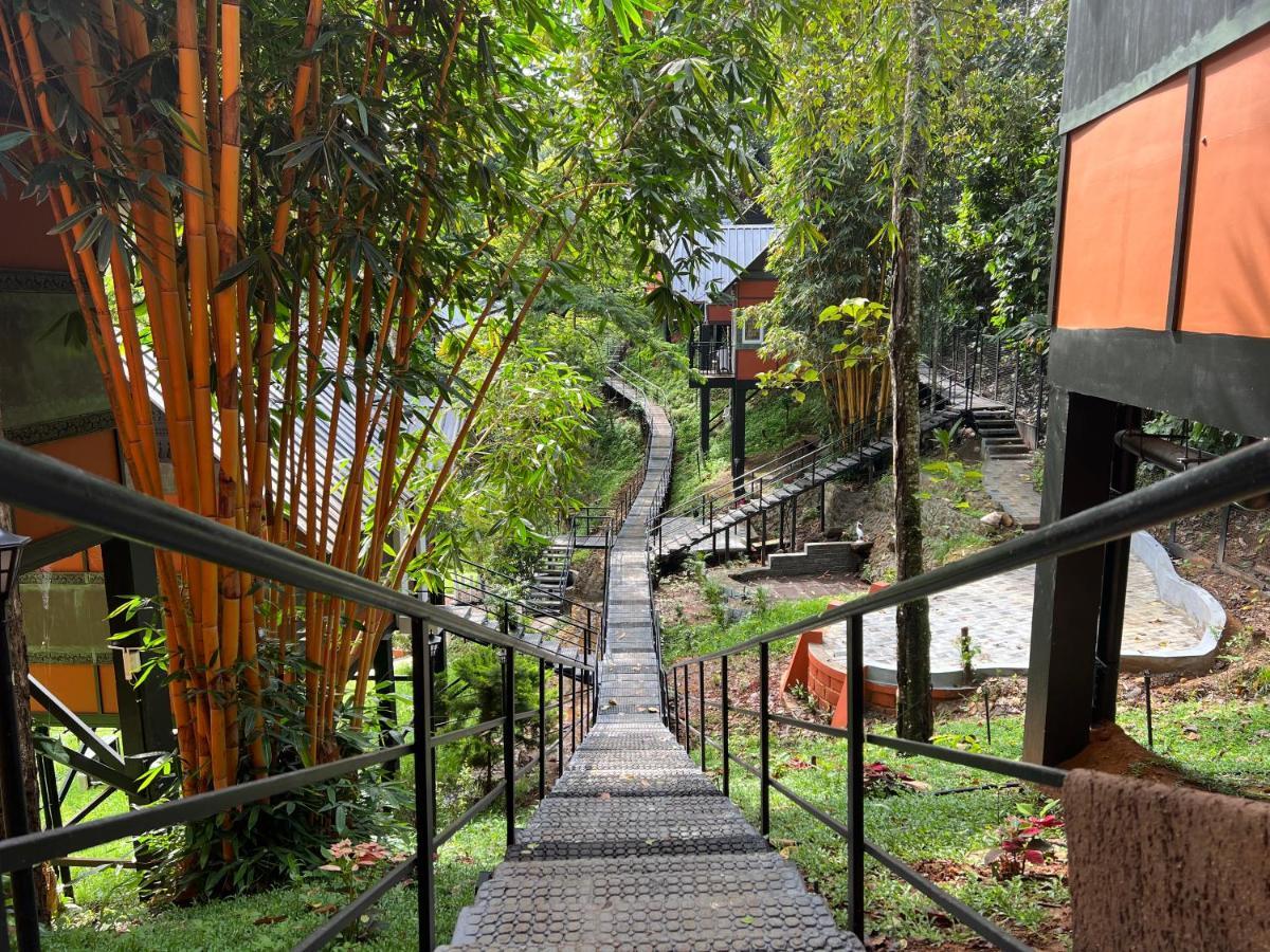 Santhi Hill View Resort Munnar Exterior photo