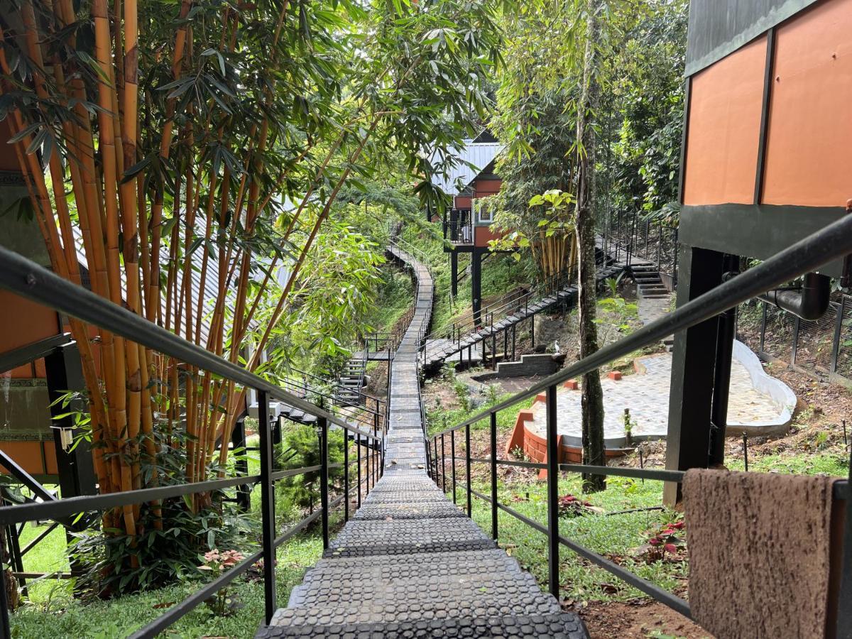 Santhi Hill View Resort Munnar Exterior photo